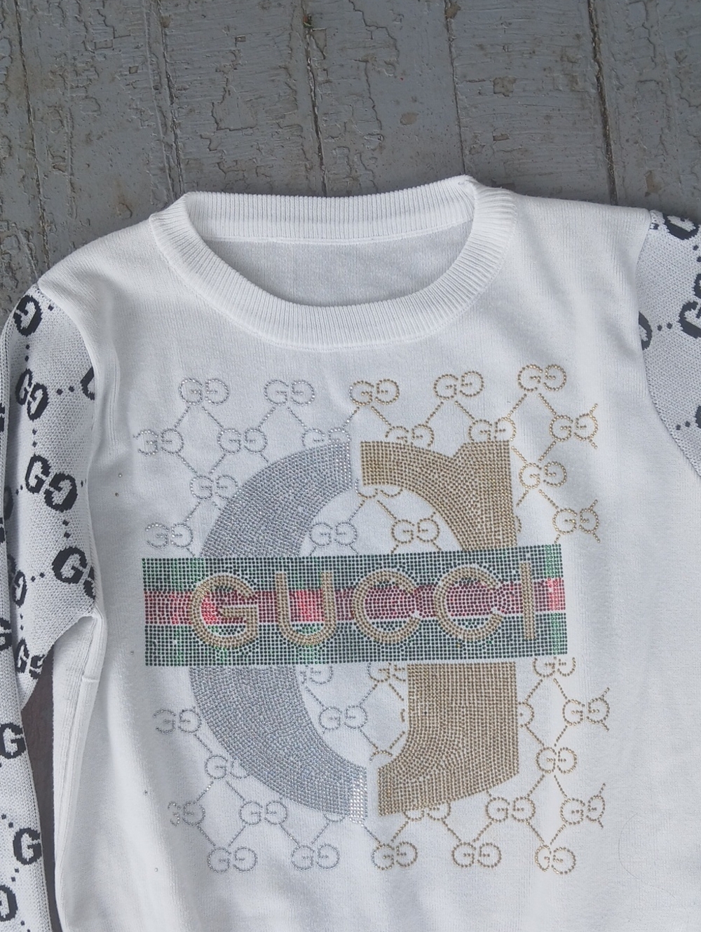 Gucci Graphic Sweater Gold Silver Red Green Embellishments - Picture 2 of 8